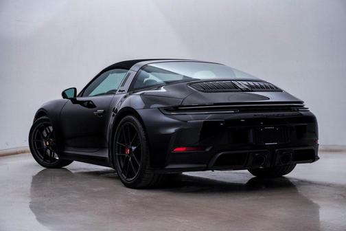 2025 Porsche 911 Targa 4 GTS