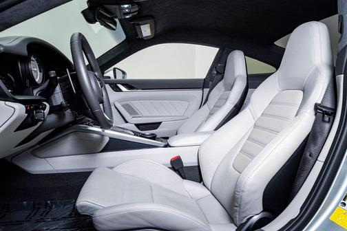 2021 Porsche 911 Turbo S