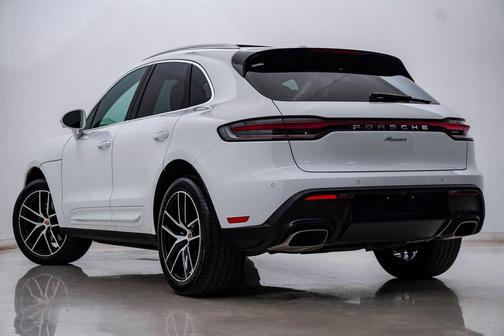 2023 Porsche Macan **PORSCHE CERTIFIED**