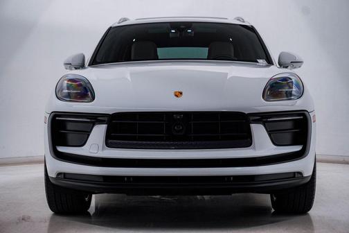 2023 Porsche Macan **PORSCHE CERTIFIED**