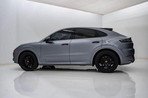 2023 Porsche Cayenne GTS