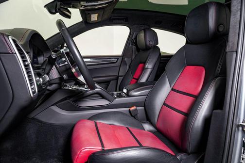 2023 Porsche Cayenne GTS