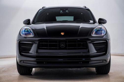2025 Porsche Macan S