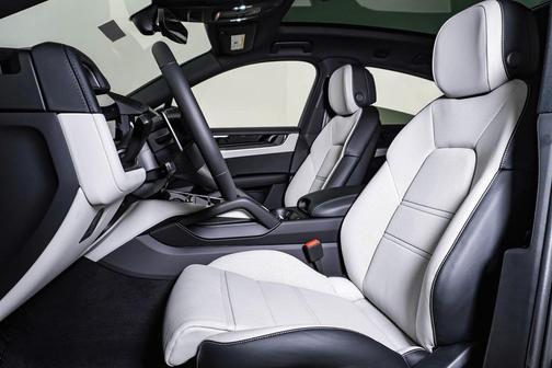 2026 Porsche Cayenne E-Hybrid