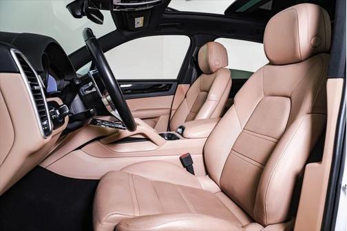 2019 Porsche Cayenne Base