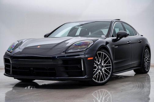 2026 Porsche Panamera 4
