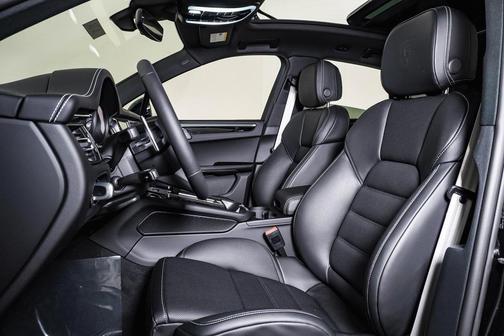 2025 Porsche Macan GTS