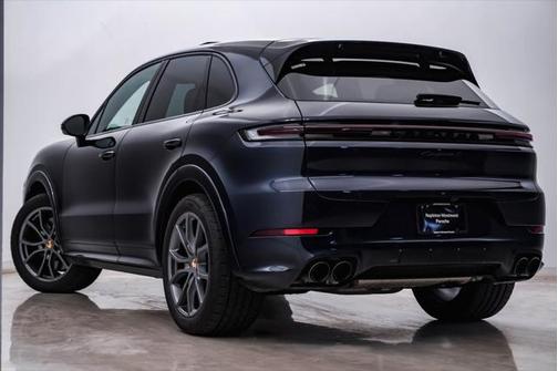 2024 Porsche Cayenne S
