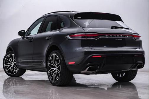 2023 Porsche Macan Base