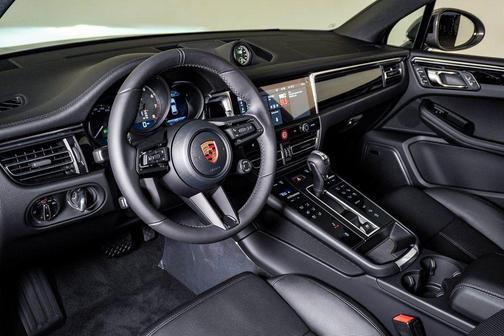 2026 Porsche Macan T