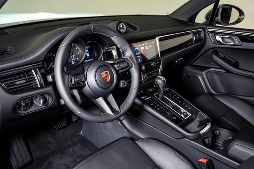 2026 Porsche Macan T