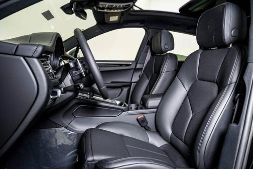 2026 Porsche Macan T