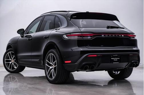 2022 Porsche Macan Base