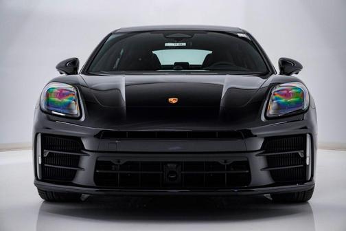 Jet Black Metallic 2026 Porsche Panamera 4
