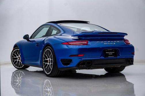 Sapphire Blue Metallic 2014 Porsche 911 Turbo S