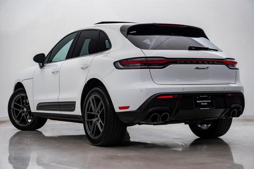 2023 Porsche Macan T
