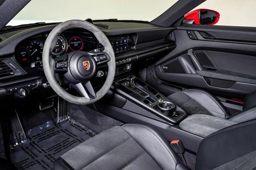 2024 Porsche 911 Carrera GTS