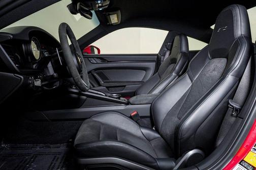 2024 Porsche 911 Carrera GTS