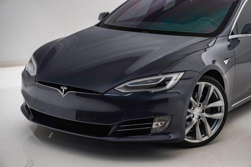Midnight Silver Metallic 2018 Tesla Model S 100D