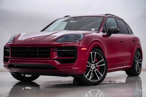 2025 Porsche Cayenne GTS