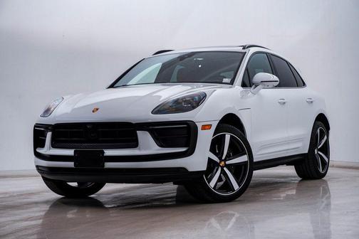 2025 Porsche Macan **PORSCHE CERTIFIED**