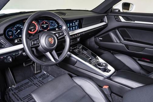 2022 Porsche 911 Carrera