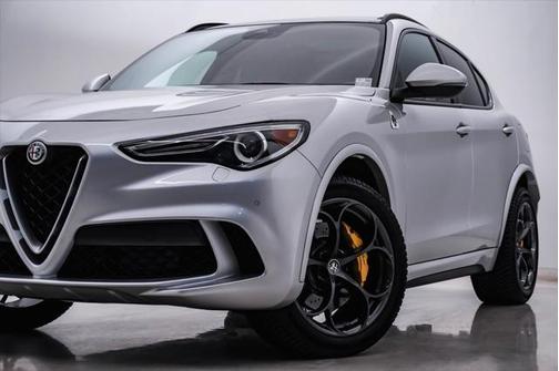 2018 Alfa Romeo Stelvio Quadrifoglio