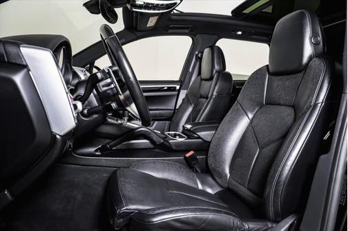 2016 Porsche Cayenne Base