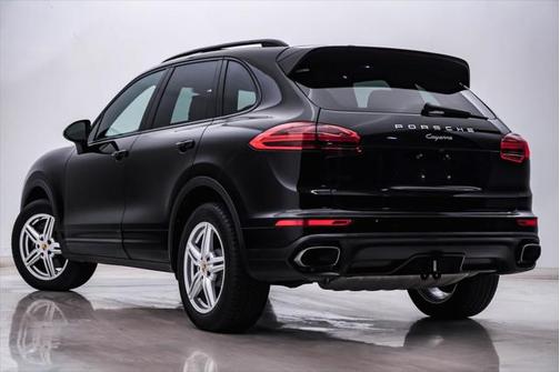 2016 Porsche Cayenne Base