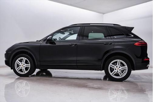 2016 Porsche Cayenne Base