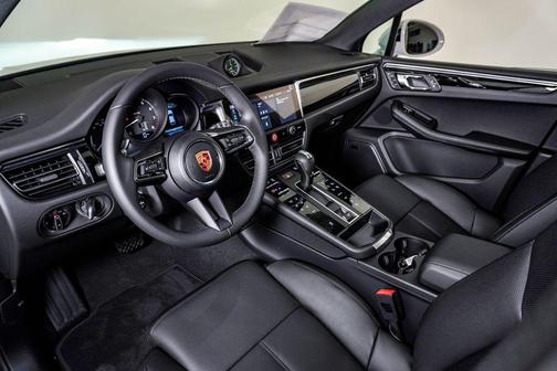 Chalk 2026 Porsche Macan Macan