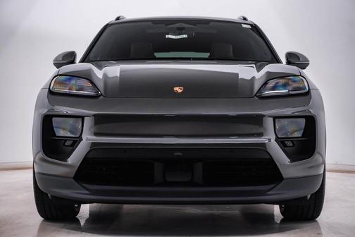 2025 Porsche Macan 4
