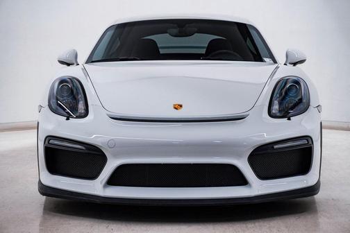 2016 Porsche Cayman GT4