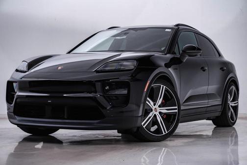 2025 Porsche Macan 4S