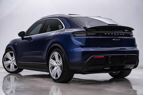 2024 Porsche Macan 4
