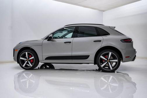 Chalk 2026 Porsche Macan Macan