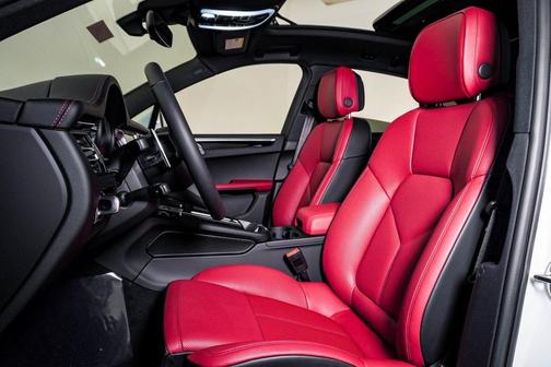 2026 Porsche Macan S