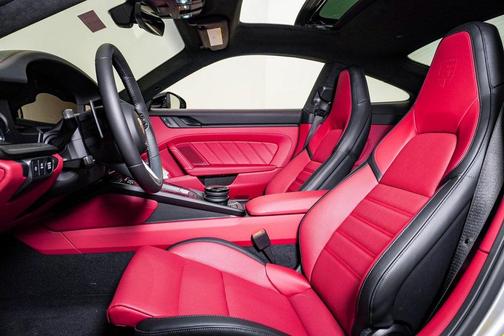 2026 Porsche 911 Carrera GTS