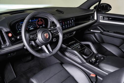 2025 Porsche Cayenne