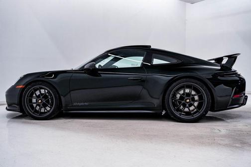 2026 Porsche 911 Carrera 4 GTS
