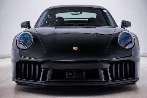 2026 Porsche 911 Carrera 4 GTS