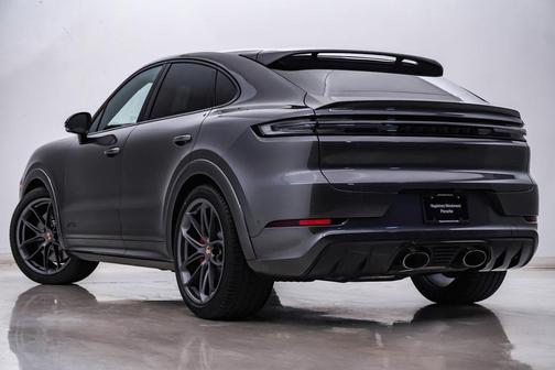 2026 Porsche Cayenne GTS