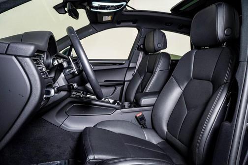 2025 Porsche Macan **PORSCHE CERTIFIED**