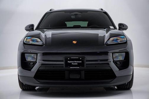 2025 Porsche Macan 4S