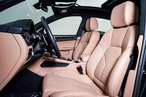 2025 Porsche Macan **PORSCHE CERTIFIED**