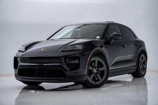 Volcano Grey Metallic 2026 Porsche Macan Macan Electric 4