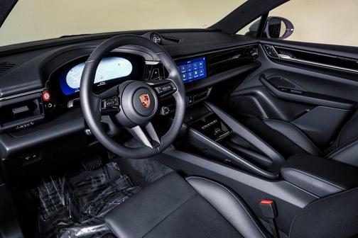 2025 Porsche Macan **PORSCHE CERTIFIED**