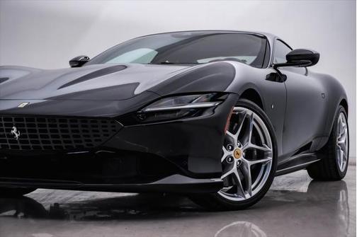 2023 Ferrari Roma Base
