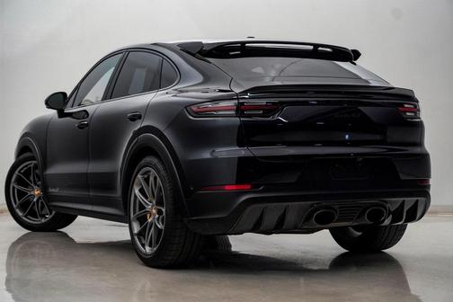 2023 Porsche Cayenne Turbo GT