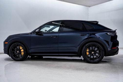 2026 Porsche Cayenne Turbo GT